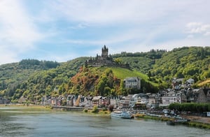 castle-7427369_640